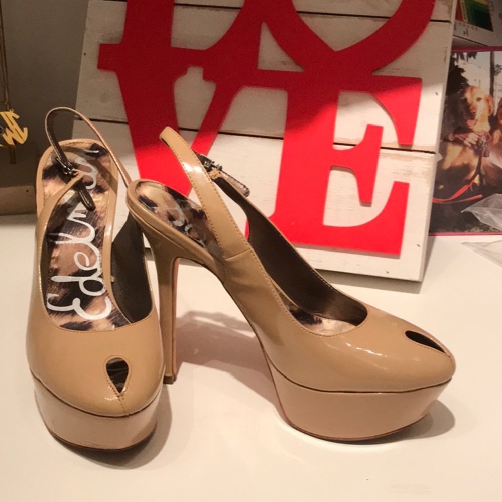 Shoes - Picture 3 of 3